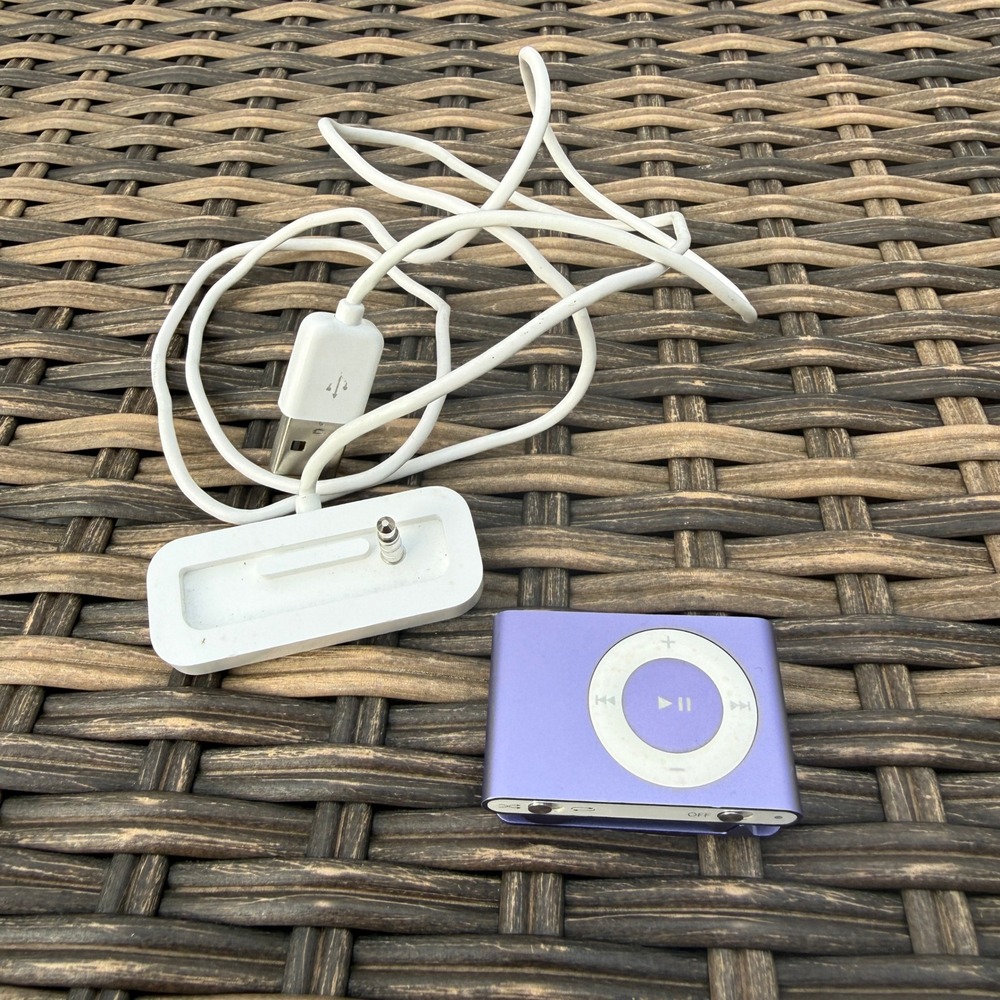 Apple iPod Shuffle 2nd Generation Purple 1GB MP3 Player A1204 Works w/ USB Dock